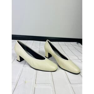 New Naturalizer light gray block heel pumps sz 8.5